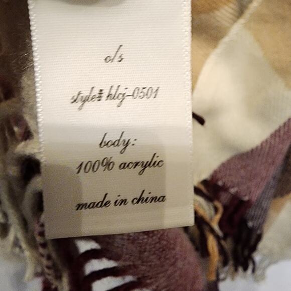 Francesca's Plaid Check Shawl Poncho Fringe Wrap Burgundy Red Tan Black One Size - Picture 9 of 9